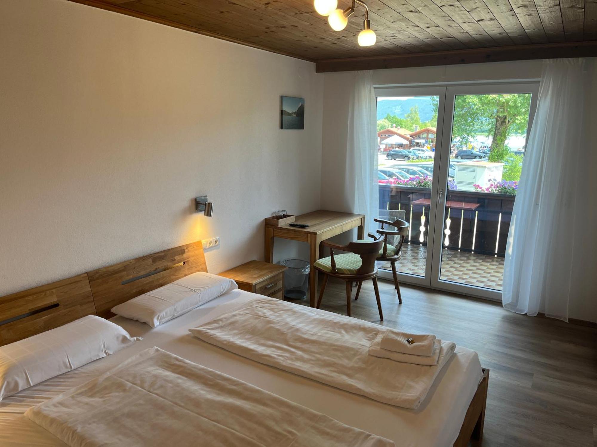 Hotel Gaestehaus Forggensee