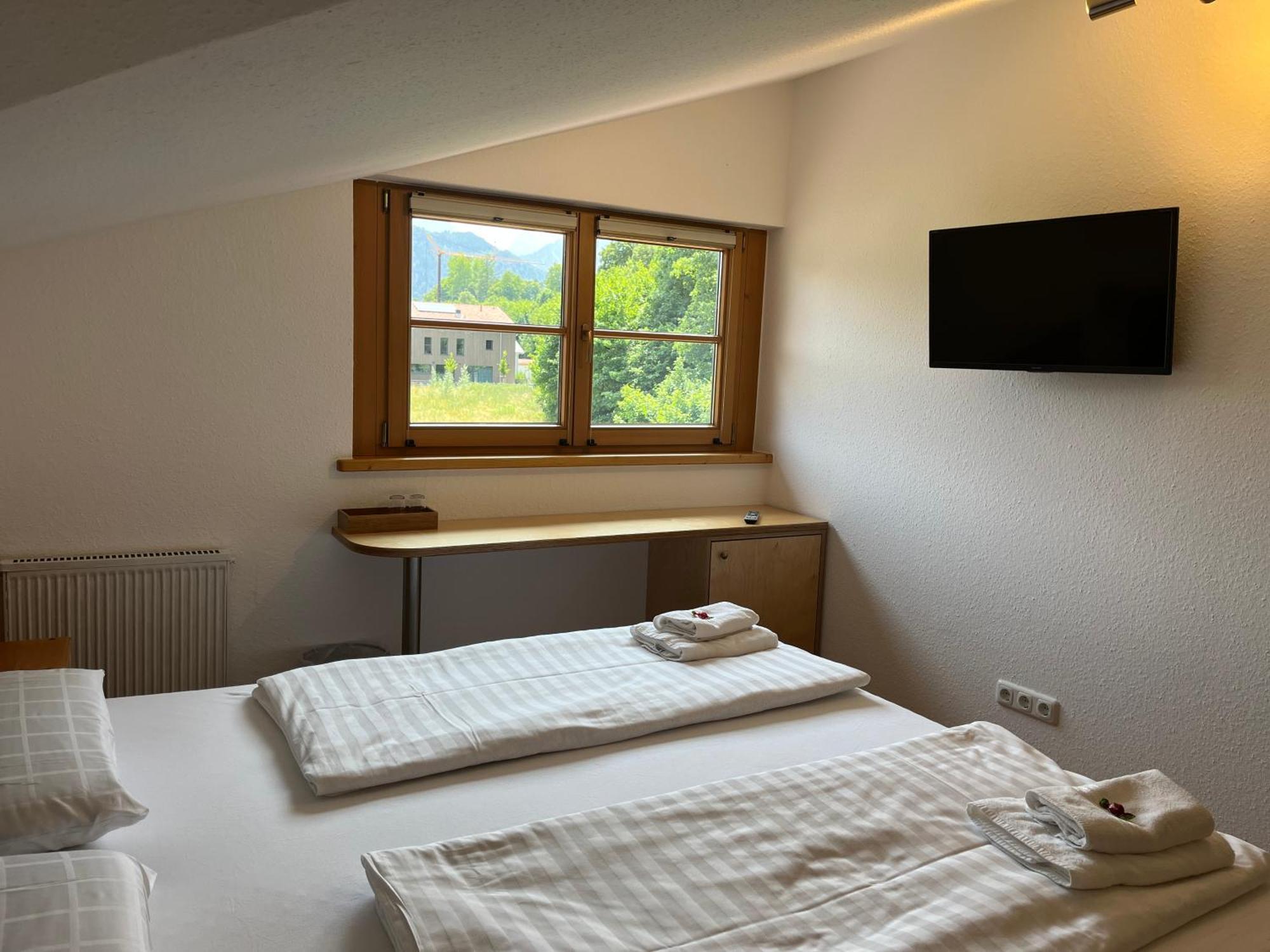 Gaestehaus Forggensee Hotel